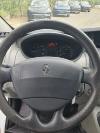 Renault Trafic - 11