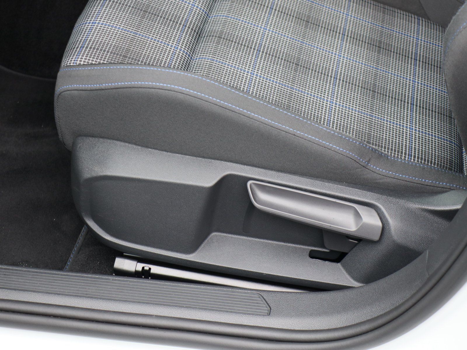 Volkswagen Golf - Bild 16