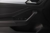 Volkswagen T-Roc - Vorschau Bild 17