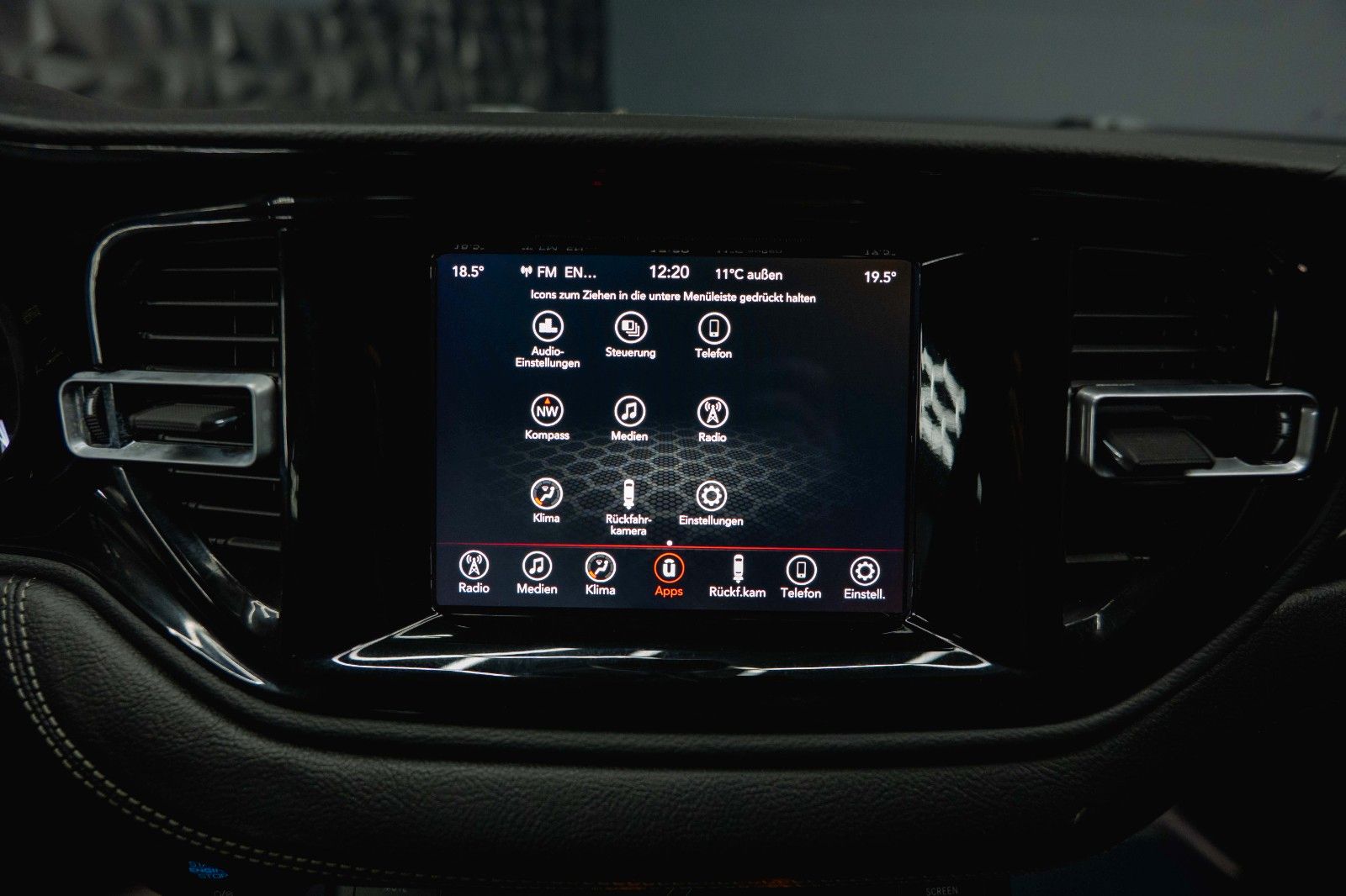 Fahrzeugabbildung Dodge Durango 5.7 V8 R/T SRT 4x4 Night-Paket Modell 22