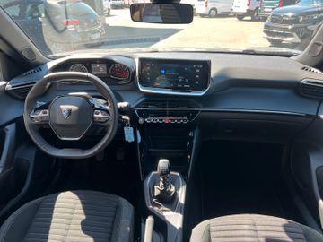 Peugeot 2008 - 9