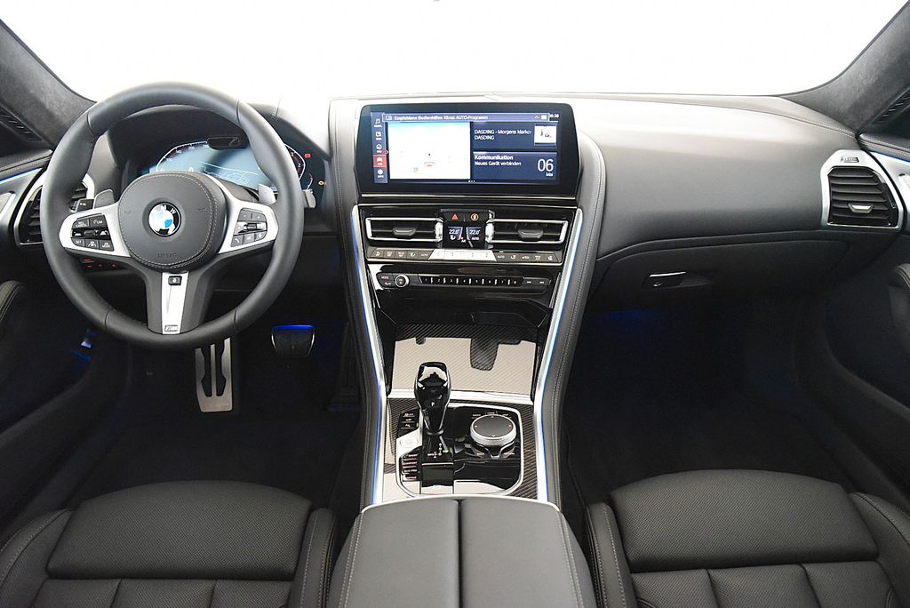 BMW 840