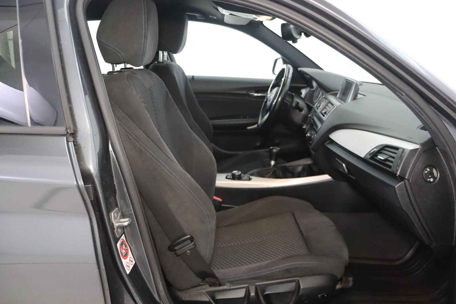 Fahrzeugabbildung BMW 118 i M Sport Paket 1. Hand