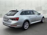 Skoda Superb Combi 2.0 TDI DSG Style - Skoda Superb: Style