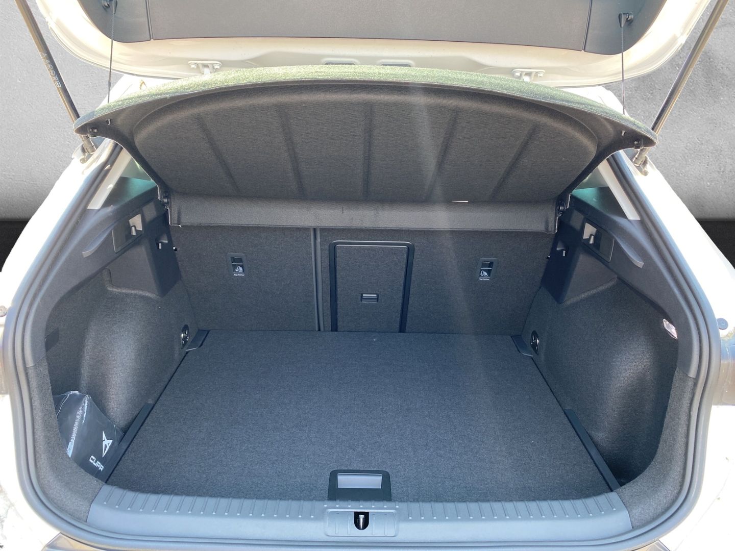 Fahrzeugabbildung CUPRA Formentor Basis 1.5 TSI EU6d digitales Cockpit L