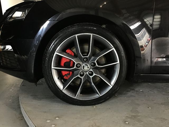 Fahrzeugabbildung Skoda Octavia RS 2.0 TSI Combi ACC/Pano/Navi/LED/SHZ