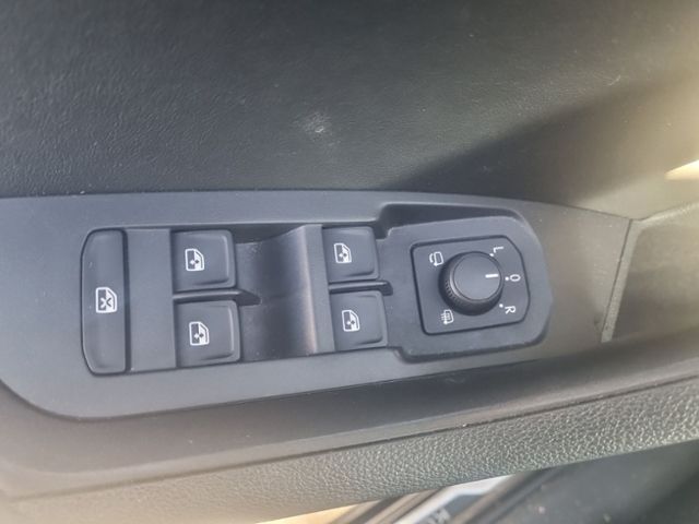 Fahrzeugabbildung SKODA Kodiaq 1.5 TSI DSG Clever NAVI MATRIX-LED