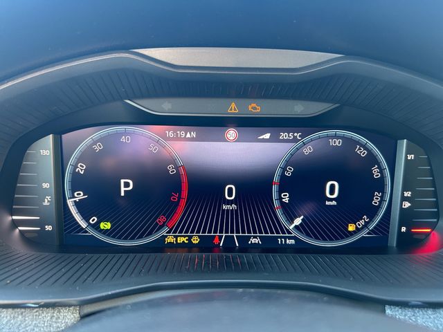 Kamiq 1.5 TSI Drive DSG NAVI AHK ACC MATRIX-LED