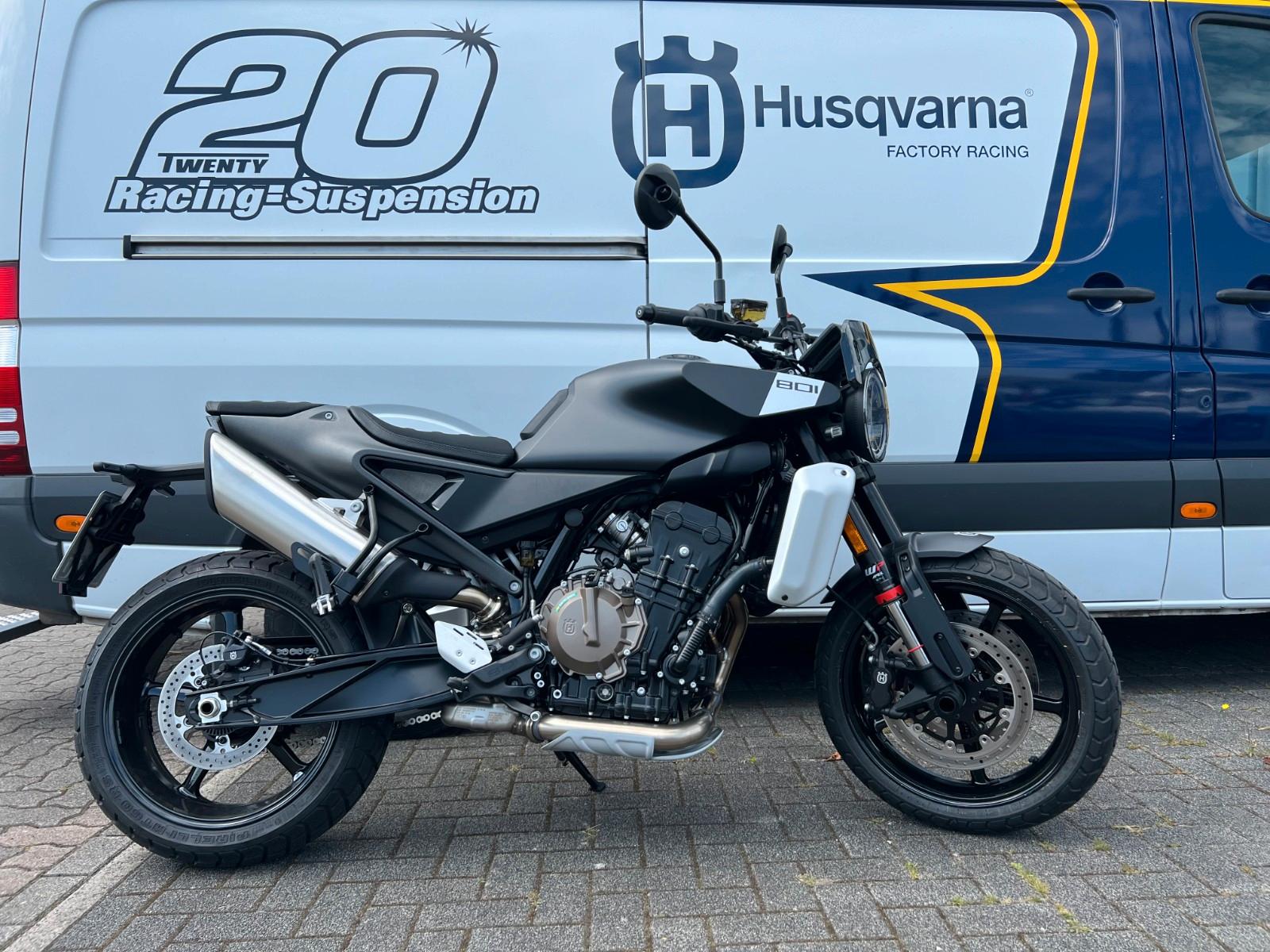 Husqvarna Svartpilen 801 2024