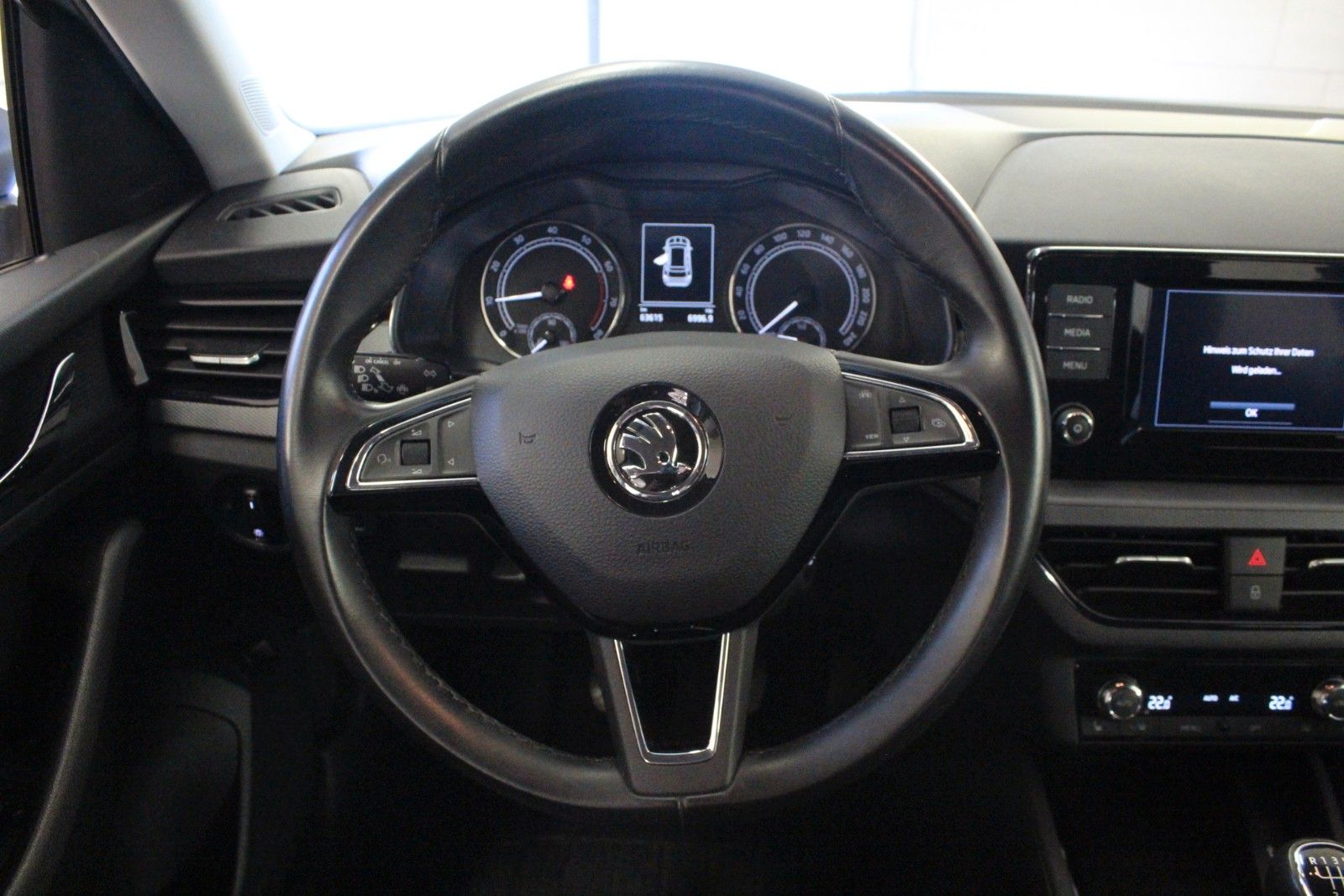 Fahrzeugabbildung SKODA Kamiq 1.0 TSI 85kW Ambition *Winterräder Alu*