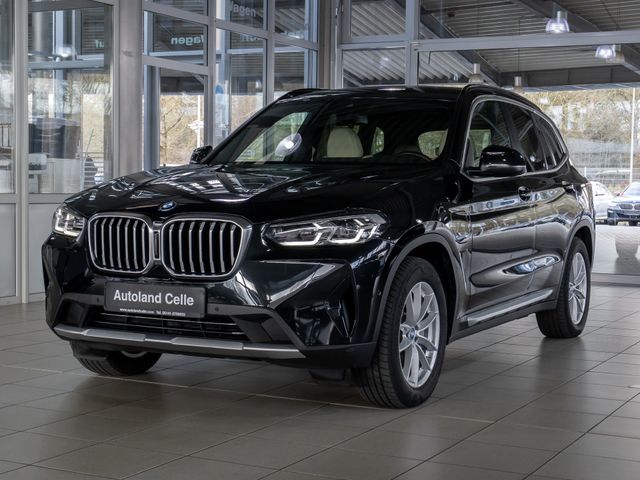 BMW X3 xD30e Panorama Kamera HUD DAB HiFi AHK Sport