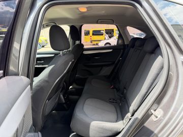 BMW 220 - 8