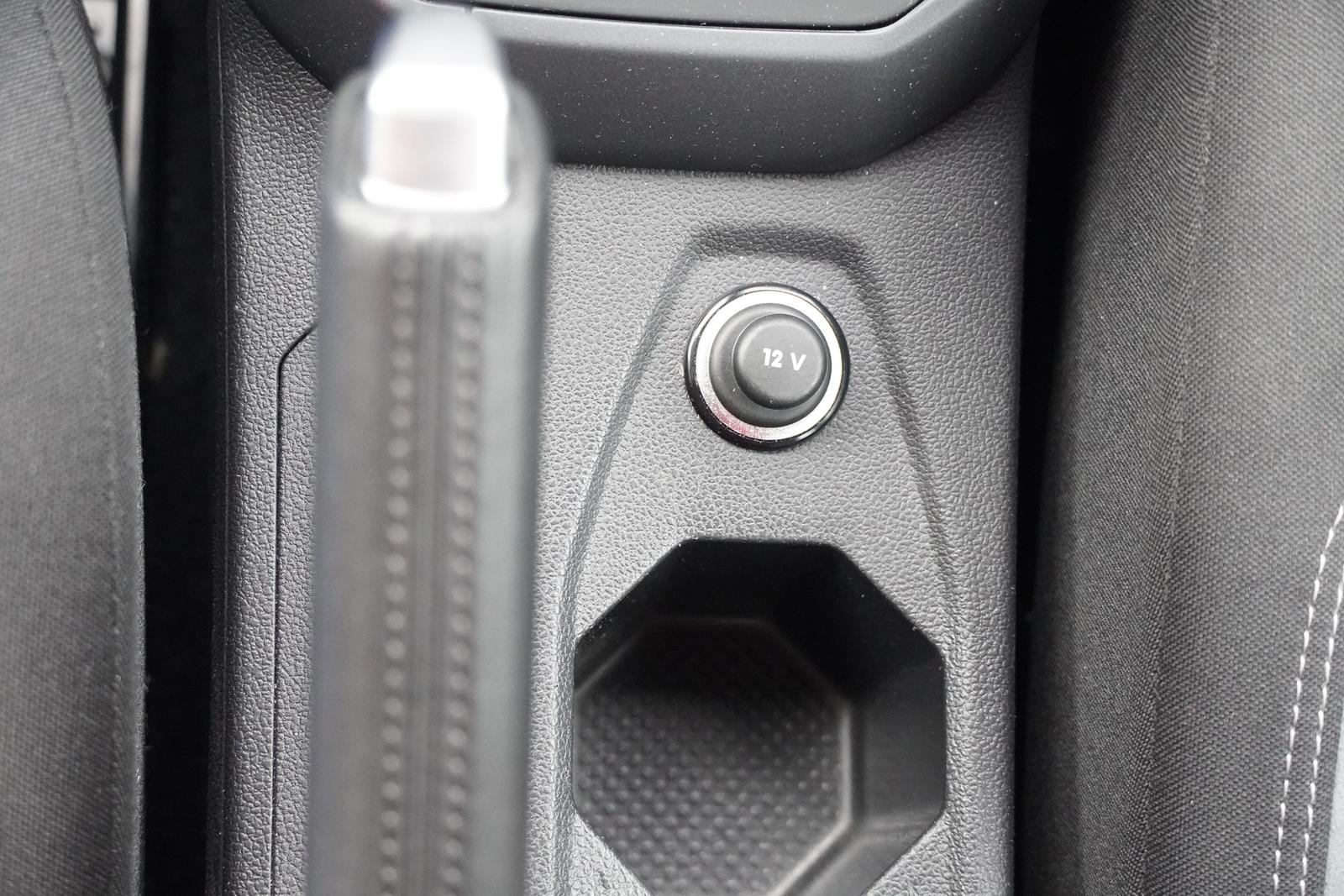 Volkswagen Taigo 1.0 R-Line LED Sitzheizung Kamera Navi DAB, миниатюра 23