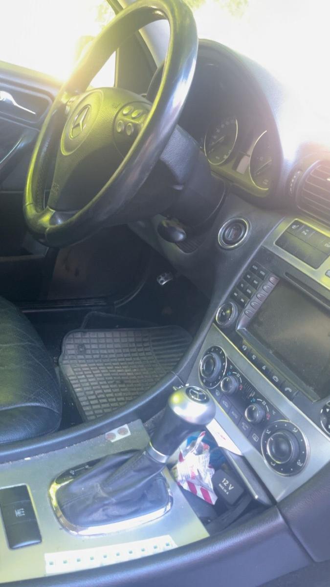 Mercedes-Benz C180 2005 — двигун 192 HP (141kW)