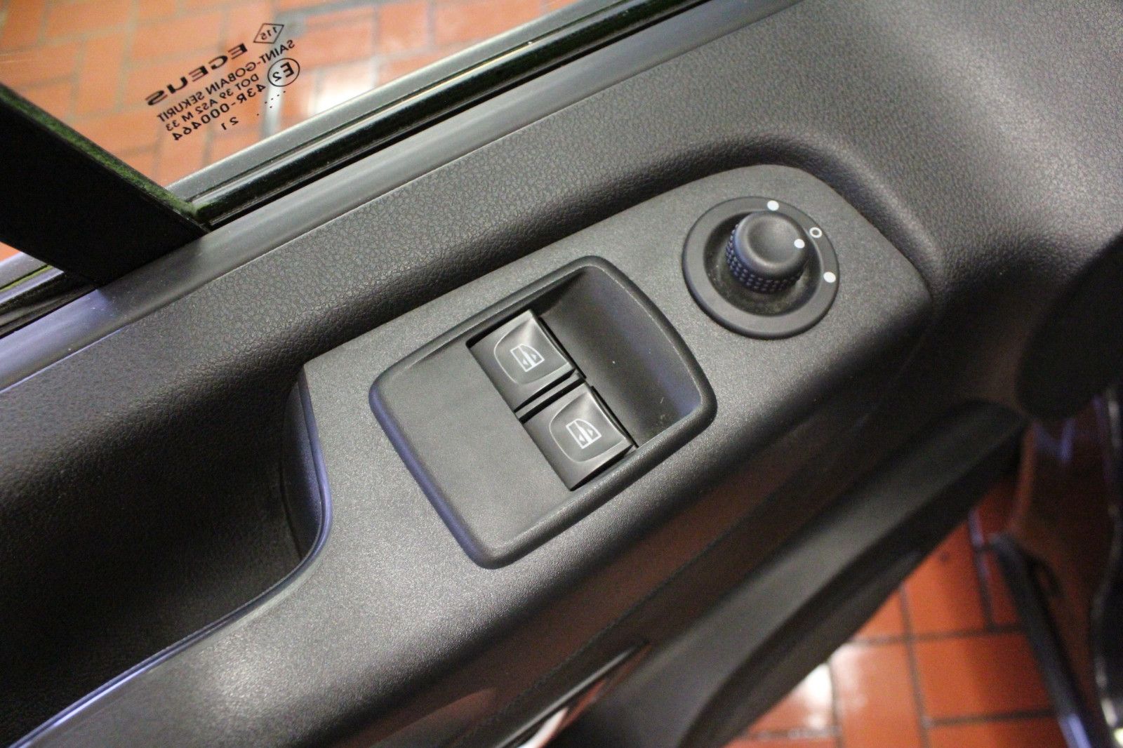 Fahrzeugabbildung Renault Trafic Kasten L2H1 3,0t Komfort *AHK*Klima*