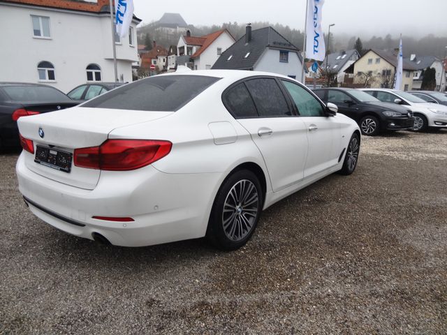 Fahrzeugabbildung BMW 520 d Sport Line/LED/Navi/Kamera/Leder/LED/