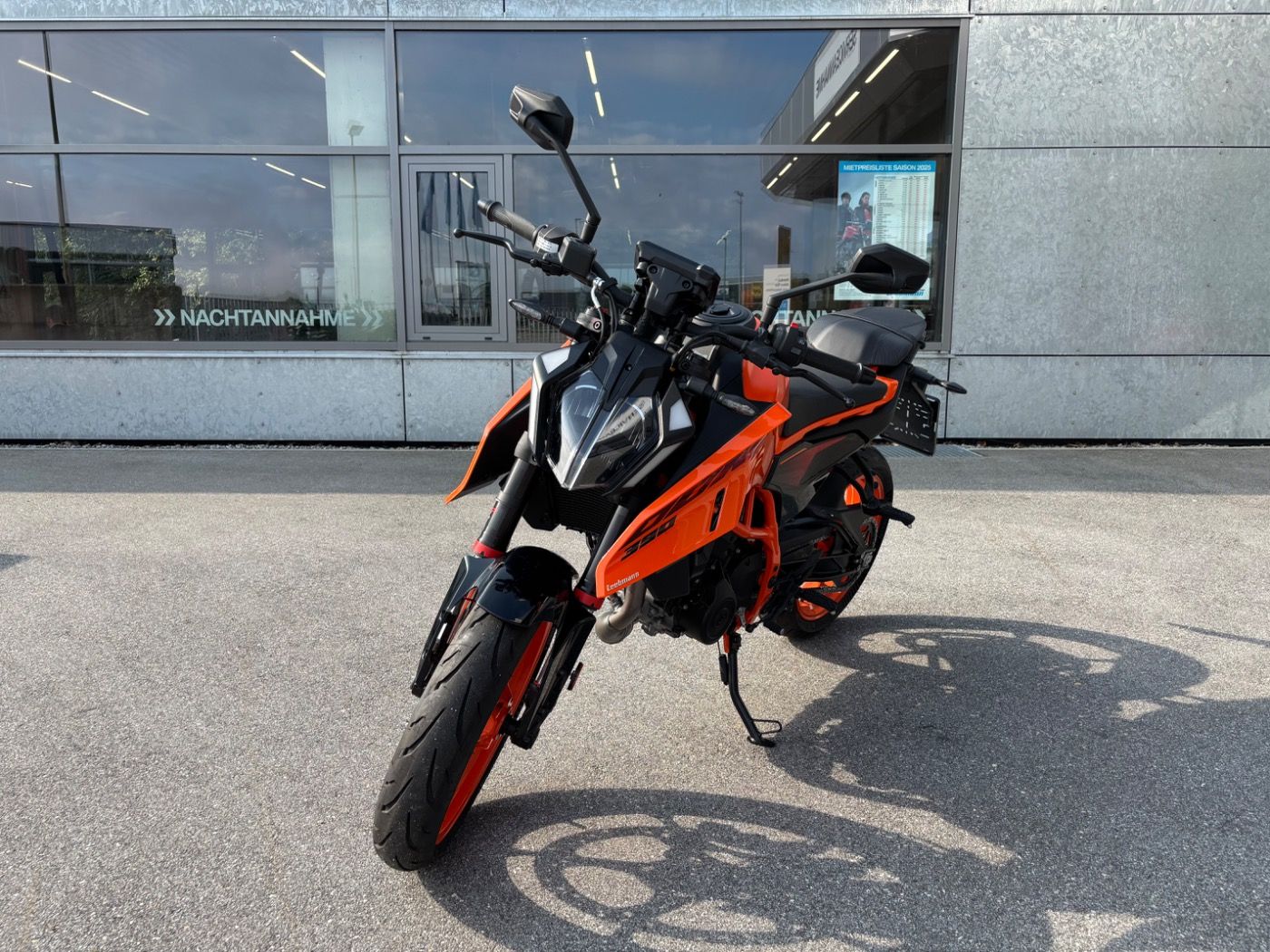 Fahrzeugabbildung KTM 390 Duke Modell 2025