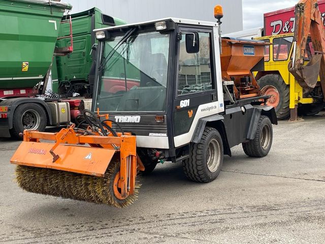 Multicar TREMO 601 L Winterdienst