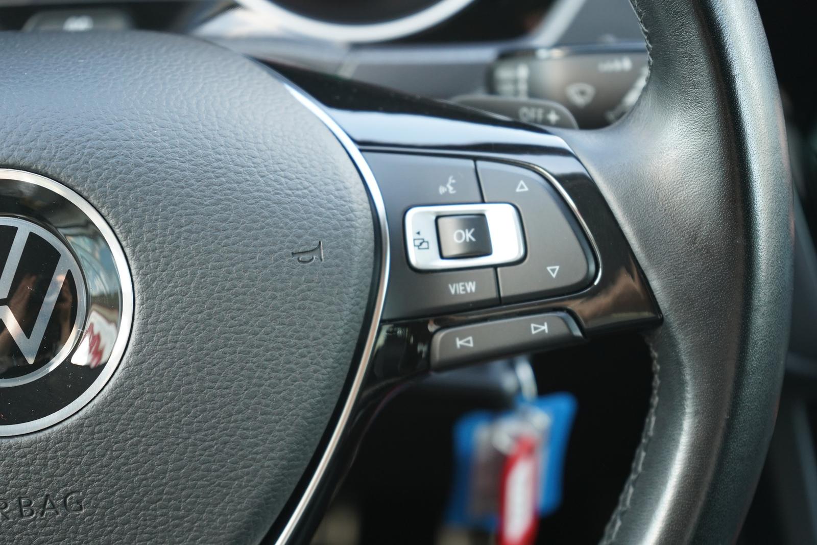 Volkswagen Touran 1.5 TSI Active DSG 7-Sitzer Navi ACC PDC, миниатюра 13
