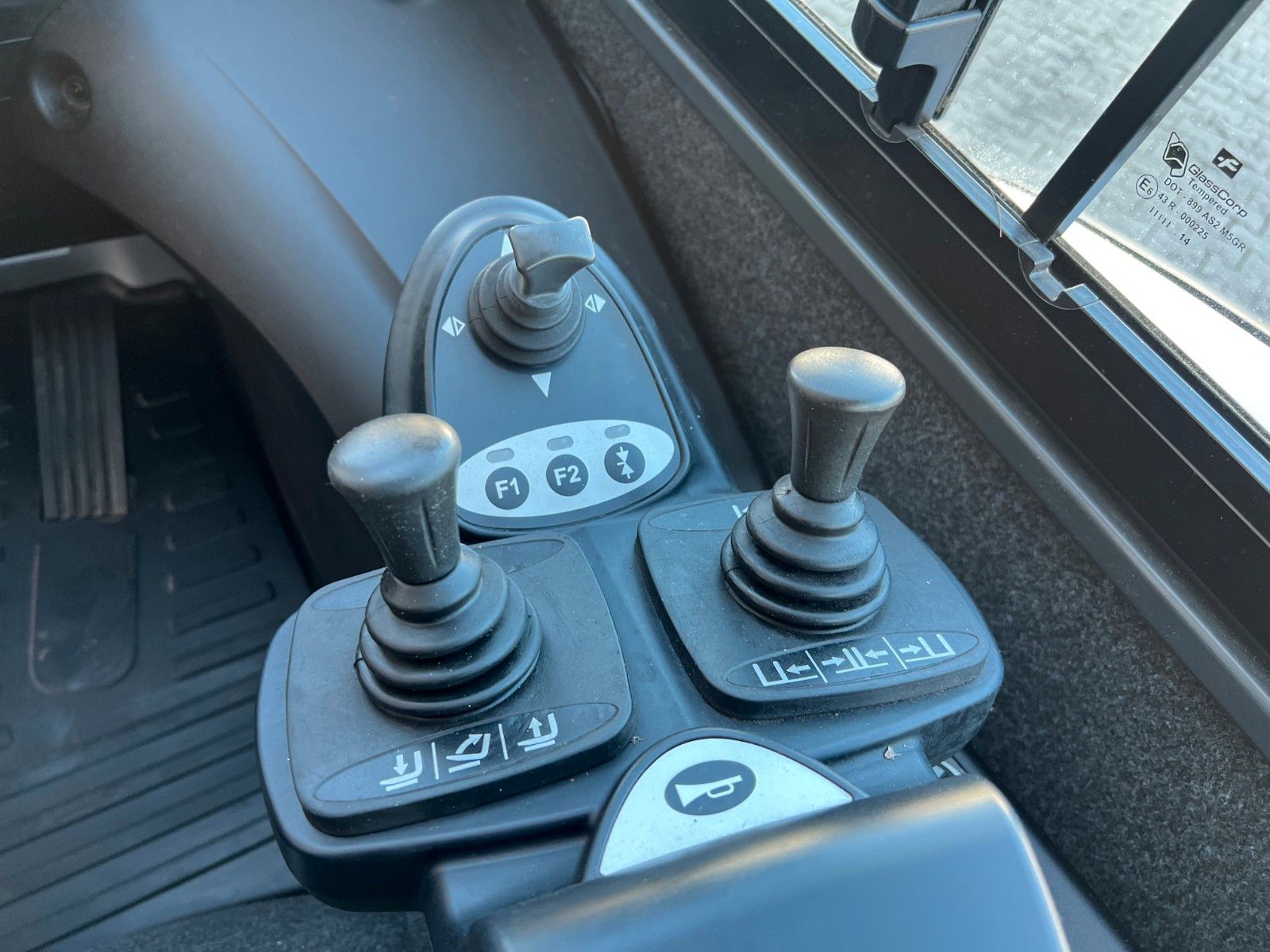 Fahrzeugabbildung Still RX70-80 / Duplex: 4.70m! / Zinkenversteller / SS