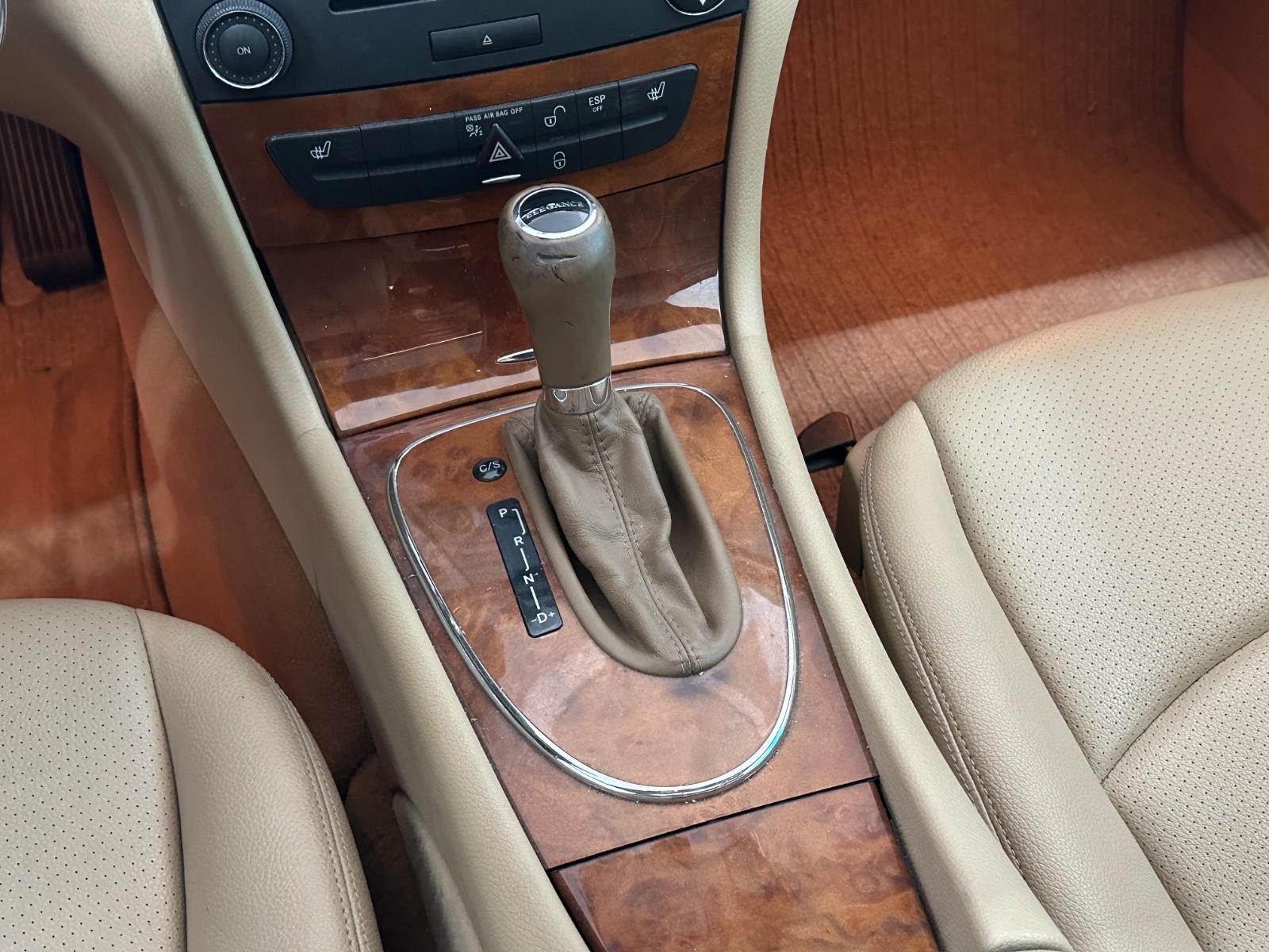 Mercedes-Benz E 220 CDI T-Model*TÜV*S.Dach*Leder*TOP*2.Hand