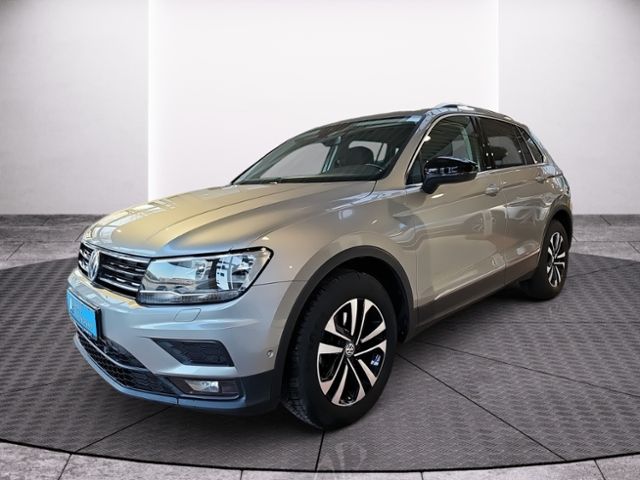 Fahrzeugabbildung Volkswagen Tiguan 1.5 TSI DSG IQ.DRIVE NAVI ACC SHZ GJR