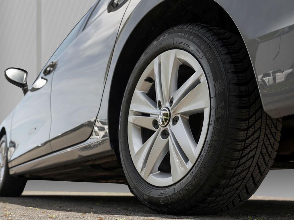 Volkswagen Golf VIII 1.5 TSI Life *LED-Plus*Navi*App-Connec, миниатюра 5