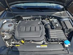 VW Passat 2.0 TDI Business AHK LED Navi Massage. Ap