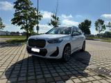 BMW iX1 xDrive30 - - BMW iX1 von privat