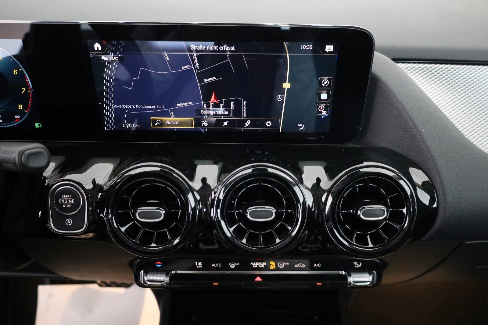 Fahrzeugabbildung Mercedes-Benz GLA 200 T.Leder,Navi,LED,SH,PDC,Kamera,ParkPaket