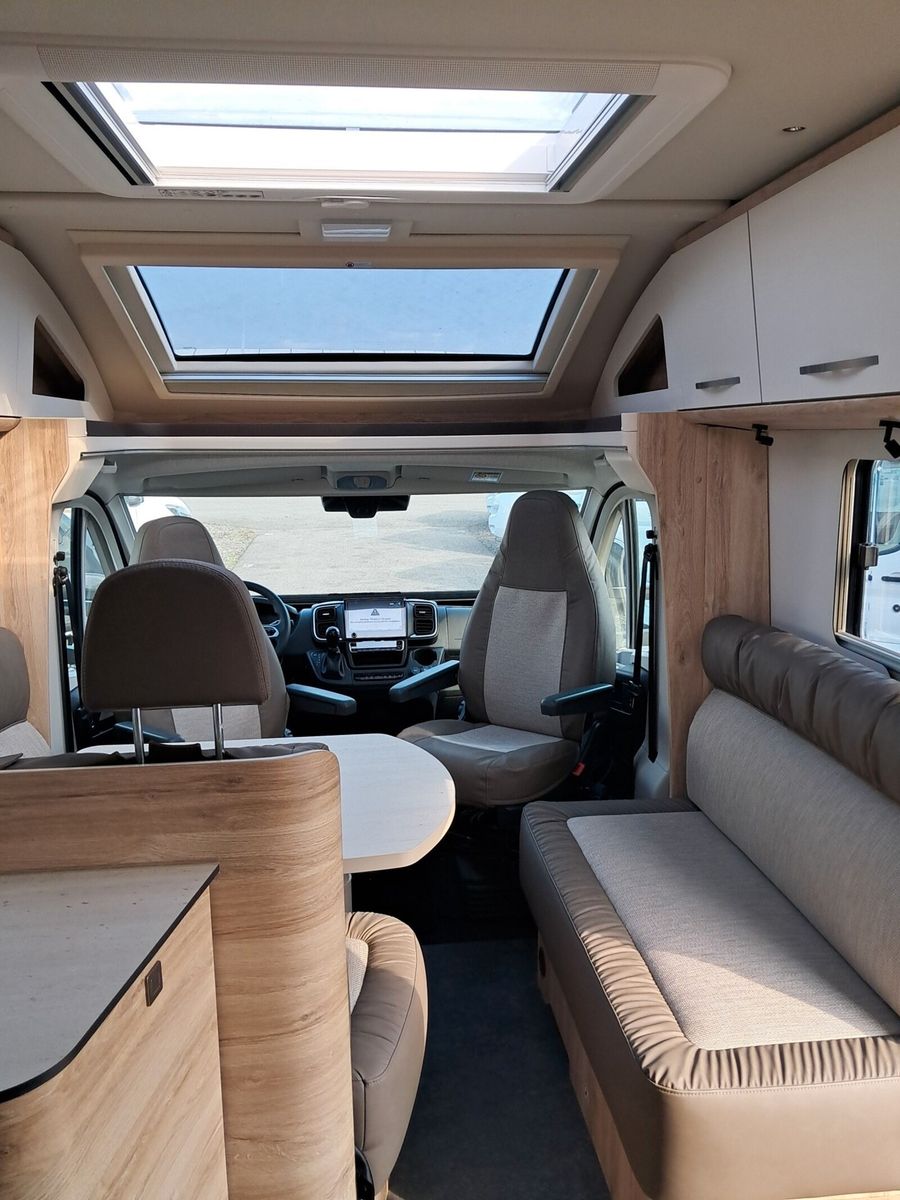 Fahrzeugabbildung Eura Mobil Profila T PT 675 SB Mondial Pakete, Automatik