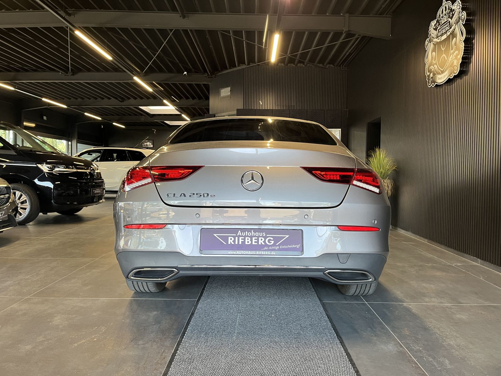 Mercedes-Benz CLA 250 e Progressive Panorama Navi LED Keyless foto 5