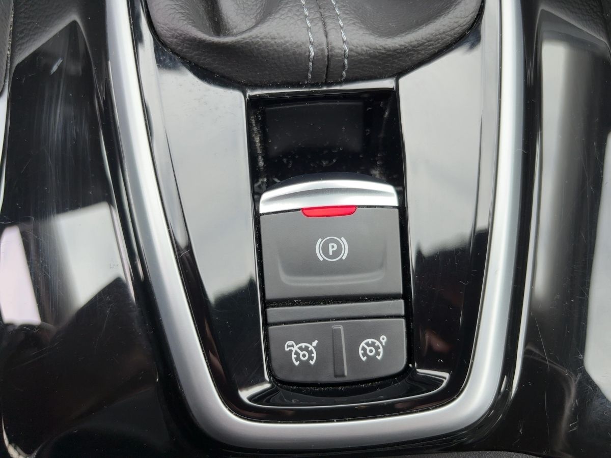 Fahrzeugabbildung Renault Koleos TECHNO TCe 160 EDC EPH Navi Kamera