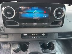 MERCEDES-BENZ Sprinter 317 CDI Koffer 2,40m Hoch LBW MBUX