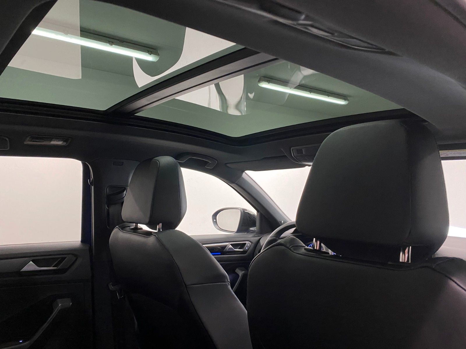 Volkswagen T-Roc - Bild 17