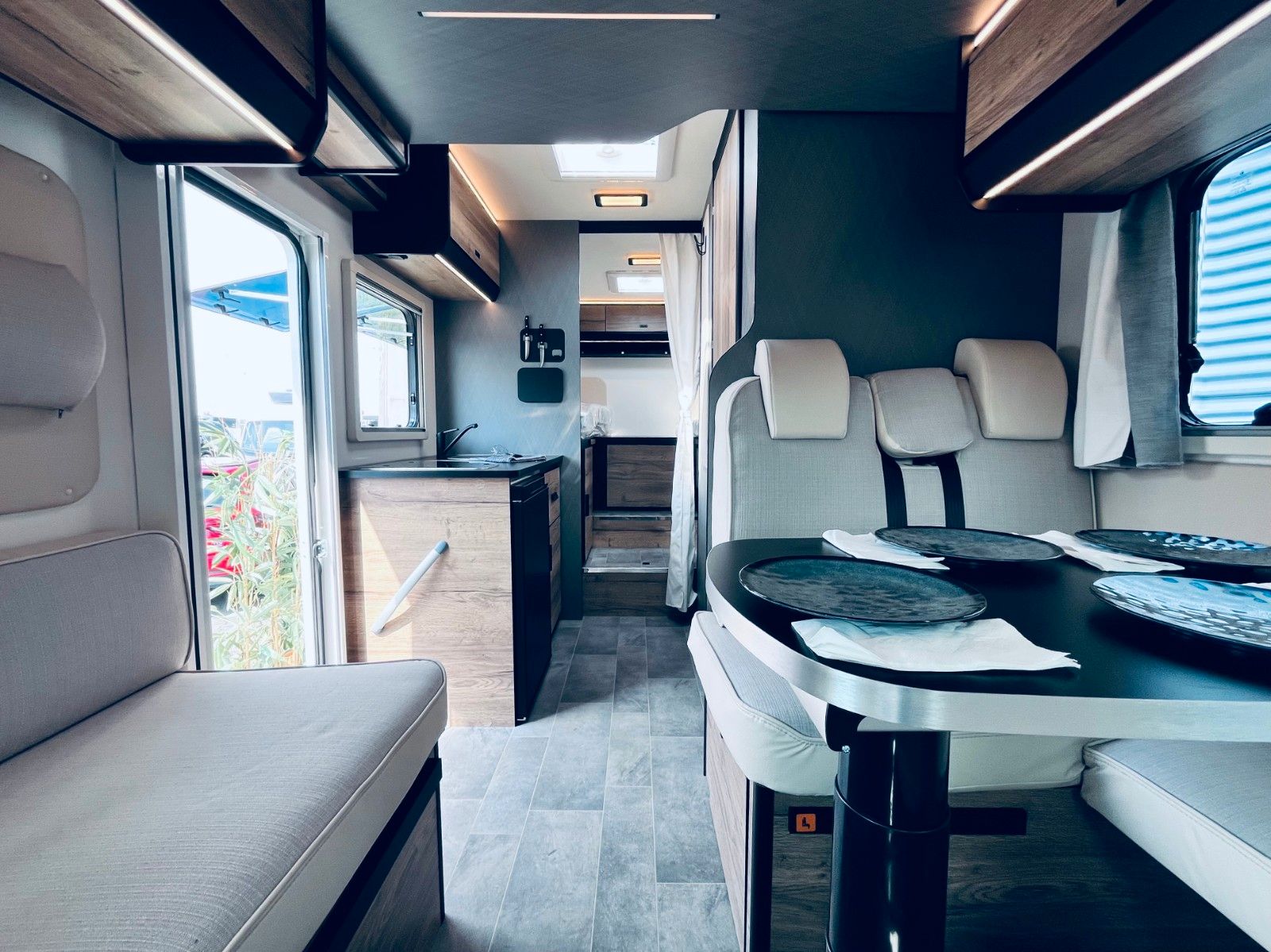 Fahrzeugabbildung XGO Dynamic 98 Plus  - Modell 2026