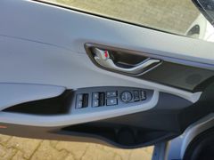 Fahrzeugabbildung Hyundai IONIQ 1.6 GDI PLUG IN Hybrid Advantage