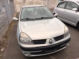 Renault Clio 1.2 16V - Renault Clio aus 2004: 1.2
