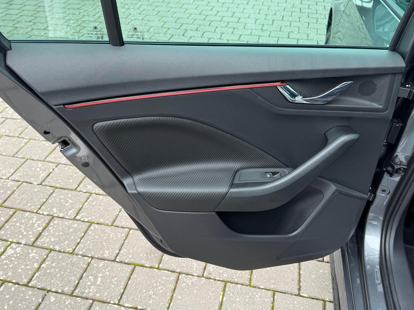 Skoda Kamiq 1.0 TSI DSG Monte Carlo (Pano,AHK,5/100)
