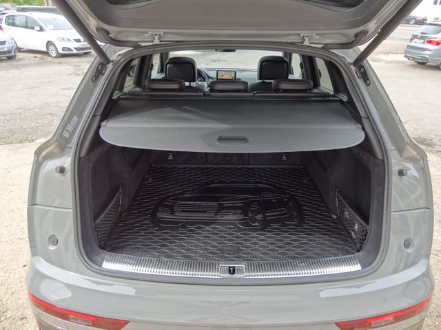 Fahrzeugabbildung Audi SQ5 3.0 TFSI quattro/Pano/StH/Raute/HUD/Kam/AHK/