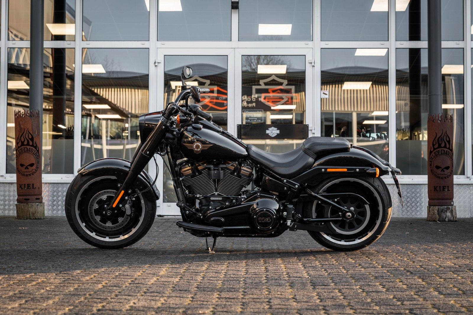 Fahrzeugabbildung Harley-Davidson Softail Fat Boy 30th Anniversary -Jekill & Hyde-