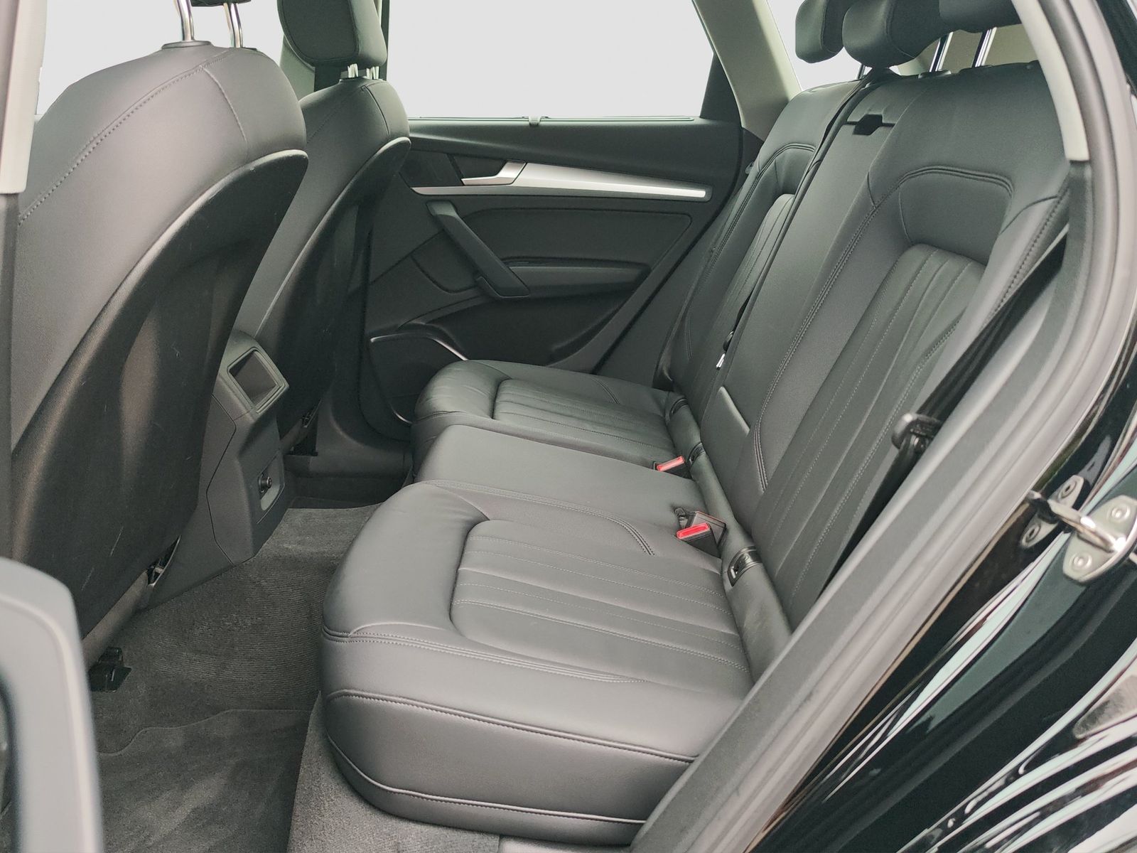 Audi Q5 45 TFSI qu Business Virtual Pano LED foto 10