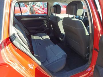 Volkswagen Passat - 9
