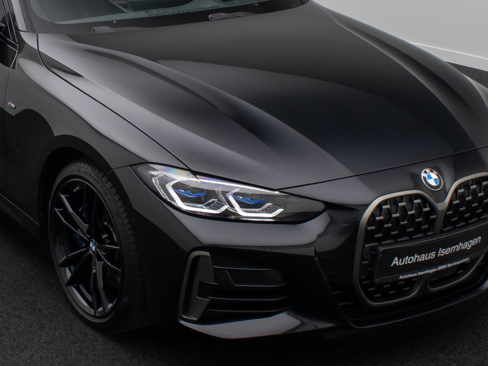 Fahrzeugabbildung BMW M440i xD Coupé Laser HUD Kamera DAB Komfort 19"