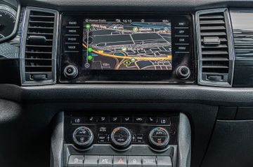 Fahrzeugabbildung SKODA Kodiaq 1.5 TFSI ACT|360°|AMBIENTE|AHK|TOTW.