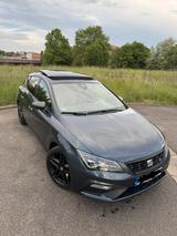 Seat Leon FR Black Matt 2.0*DSG*BEATS*Pano*LED*1.Hand - Seat Leon 1P mit Diesel-Antrieb