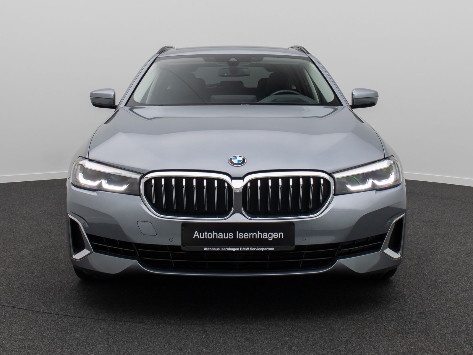 Fahrzeugabbildung BMW 540i xD Luxury Line Panorama Kamera HUD 4xKlima