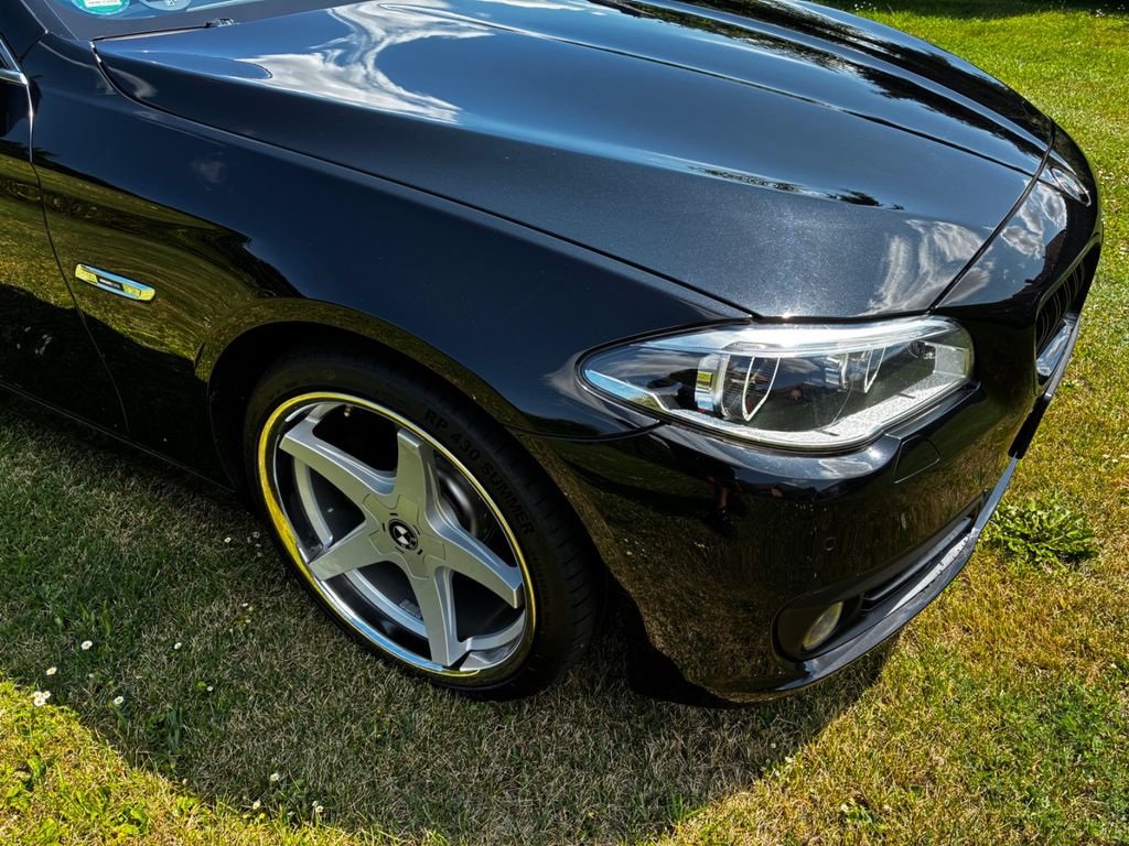 Image of BMW 520