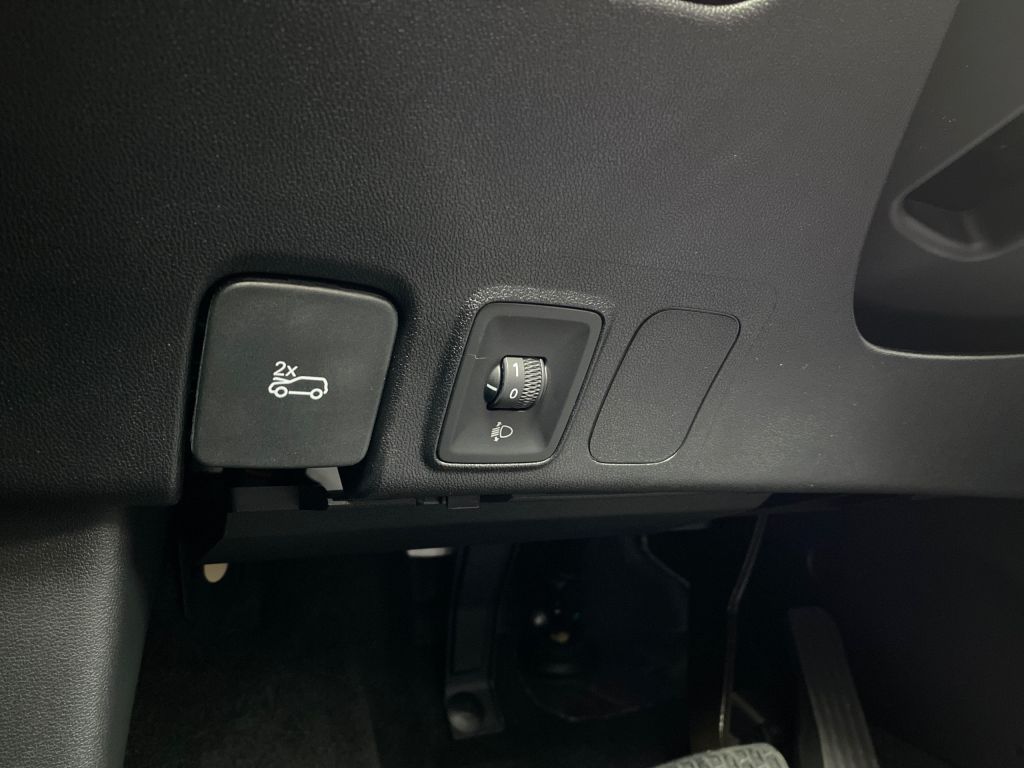 Fahrzeugabbildung MG HS 1.5T Automatik Luxury *Allwetter*LED*Cam*