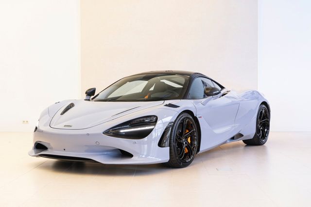 McLaren 750S Coupe